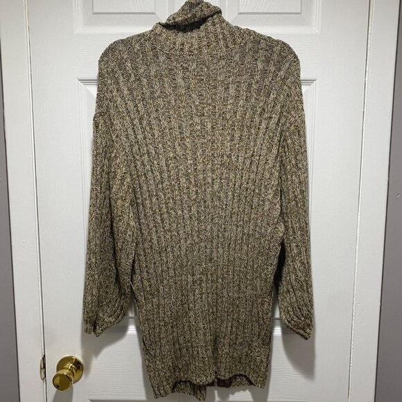 NWT Urban Outfitters Olive Oversized Slouchy Chunky Cable Knit Sweater Size XS - Picture 7 of 7